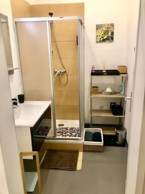 Klimatisierte Sehr Zentrale Wohnung-Loftstyle- Wien Ngoại thất bức ảnh