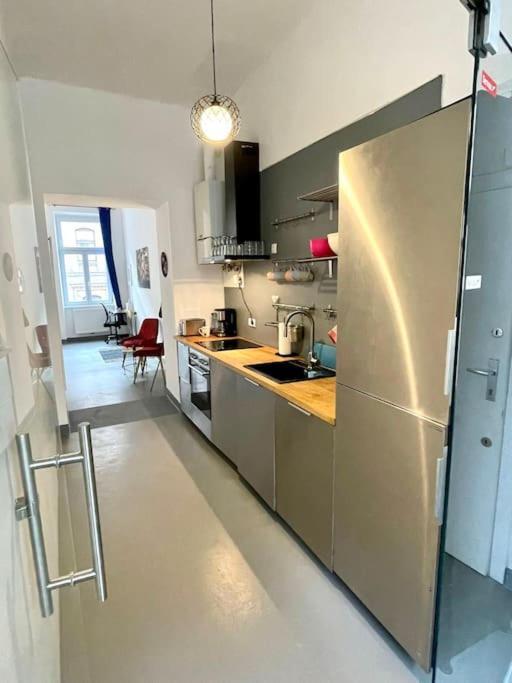 Klimatisierte Sehr Zentrale Wohnung-Loftstyle- Wien Ngoại thất bức ảnh